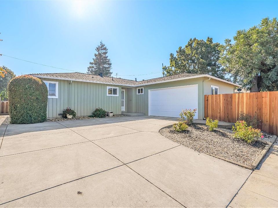 1st image of 302 S Bernardo Ave
