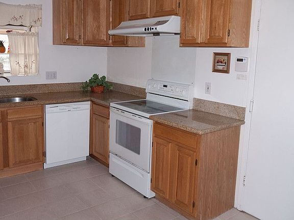 2nd image of 32306 Crest Ln