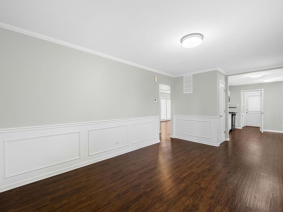 4th image of 16207 92nd Ave