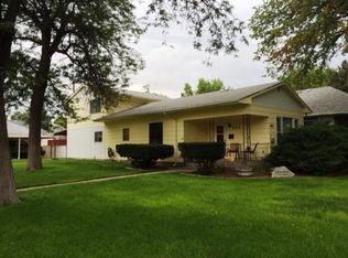 902 W 3rd St, Mccook, NE 69001