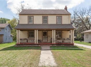 905 High Grove Rd, Grandview, MO 64030