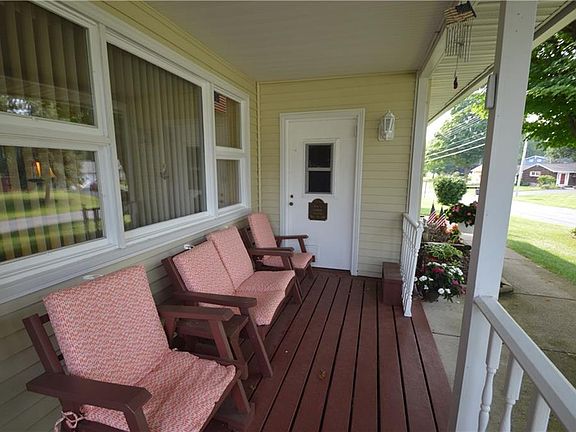 2nd image of 301 Westholm Blvd