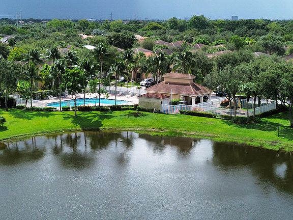 5th image of 4180 San Marino Boulevard #104