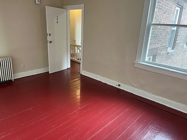 1 bed, 10000 sqft, $500 — Photo 1