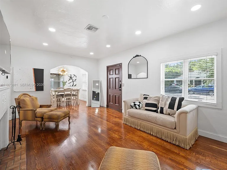314 Romano Ave — Photo 10