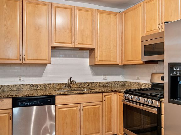 5th image of 1111 S Wabash Ave APT 702