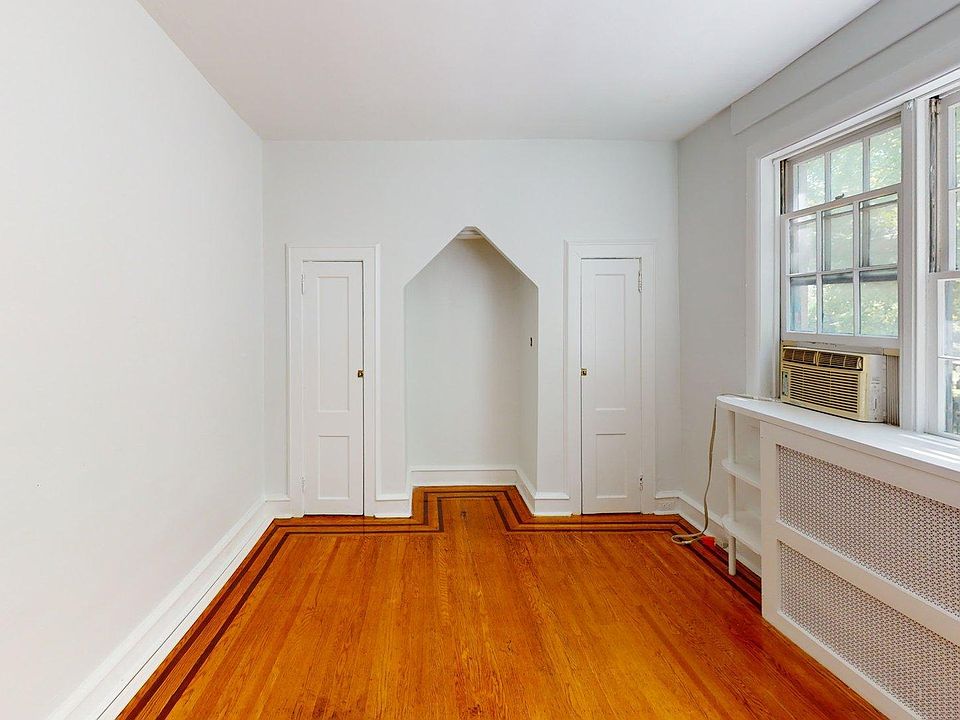 1st image of 413 Pine St #18047798