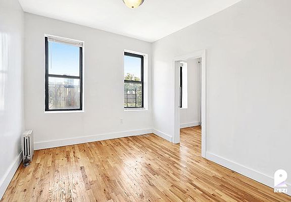 2nd image of 526 W 173rd St APT 12A