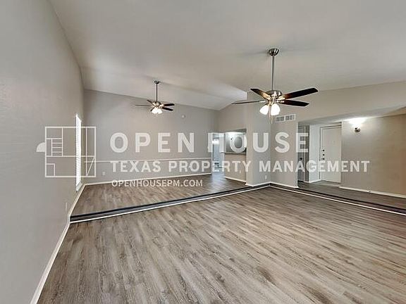 3rd image of 4144 Huckleberry Dr