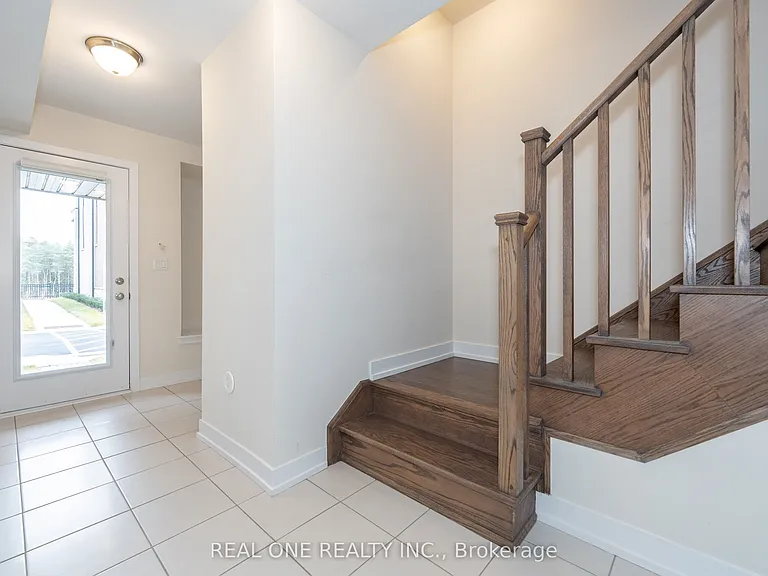 28 Credit Ln — Photo 11
