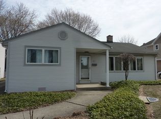 113 N Kenilworth Ave, Mount Prospect, IL 60056