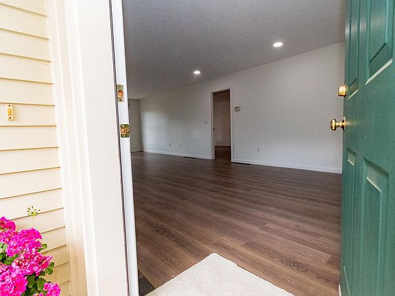 4th image of 7 St Andrews Drive