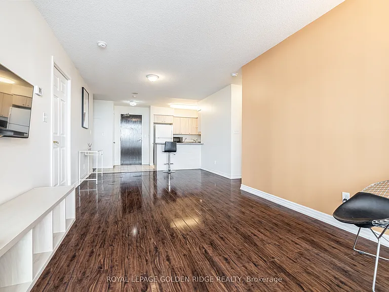 18 Spring Garden Ave #1506 — Photo 3