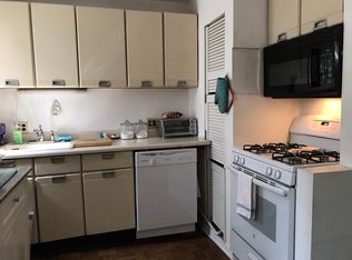 222 W Willow St #2R, Chicago, IL 60614