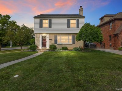 1405 Bedford Rd, Grosse Pointe Park, MI, 48230