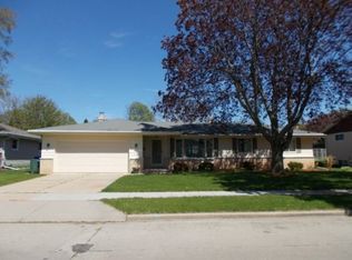 1600 N Linwood Ave, Appleton, WI 54914