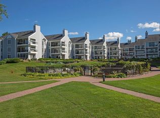 603 Lake St UNIT 206, Excelsior, MN 55331