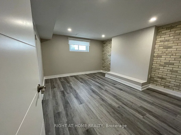 30 Lewis Dr #A — Photo 12