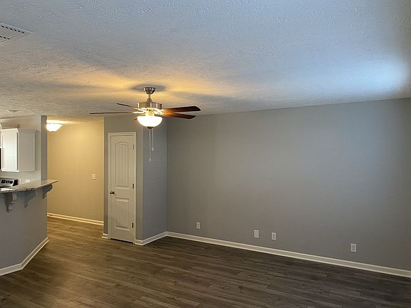 3rd image of 3437 Donerail Cir