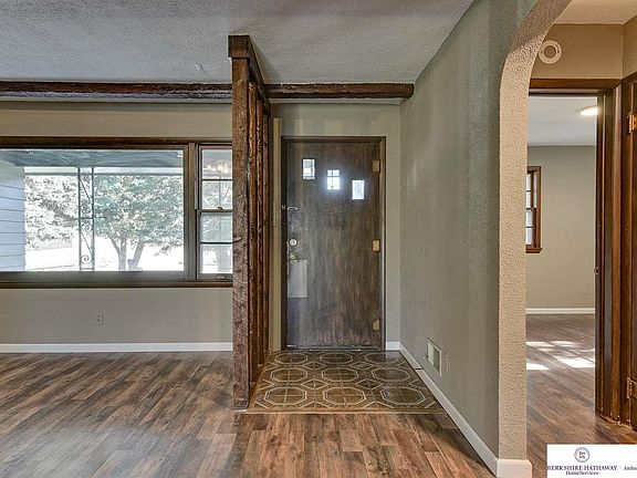 4th image of 6616 S 28th St