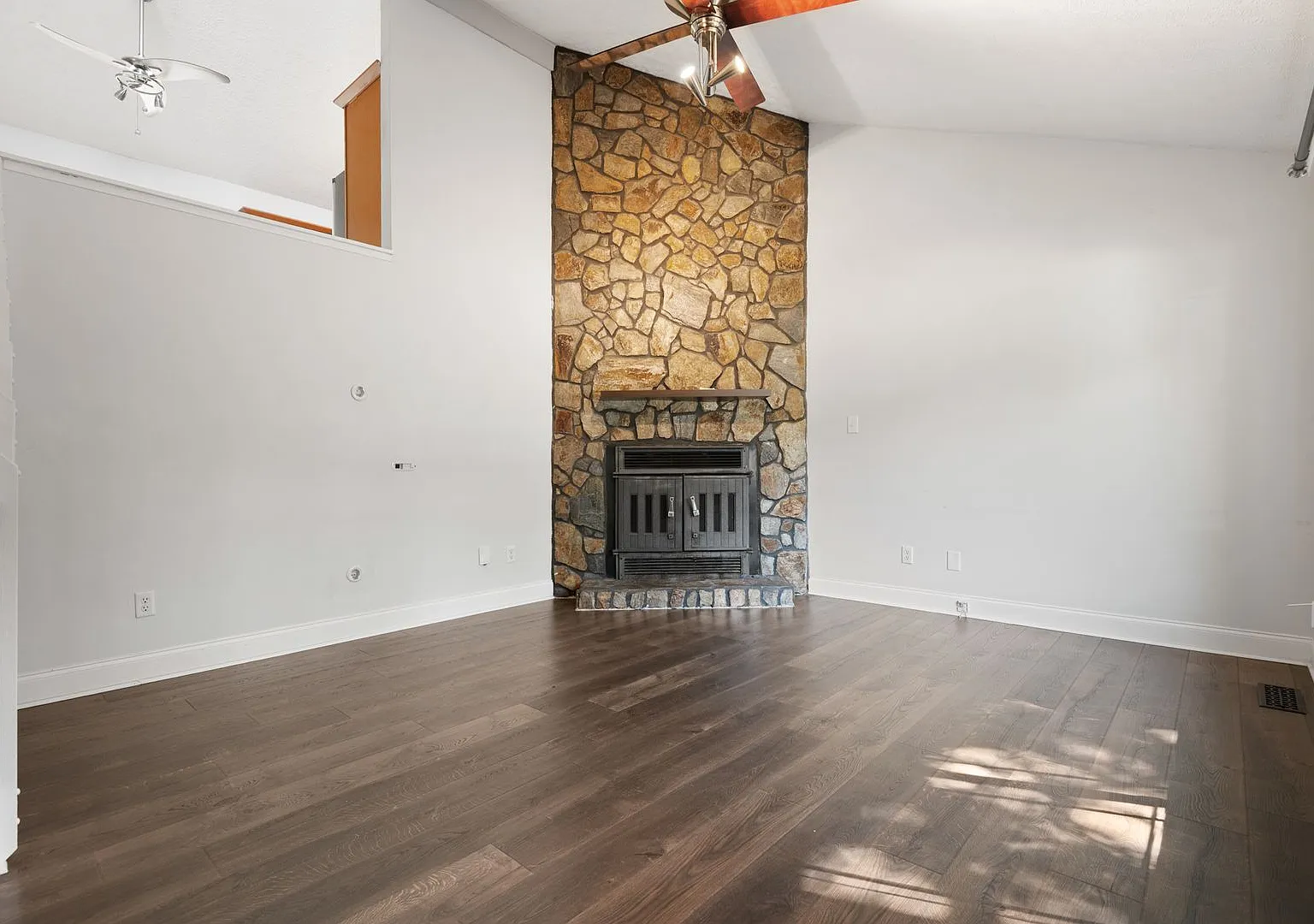 3-Bedroom with Expansive Yard in Raleigh, NC — Photo 4