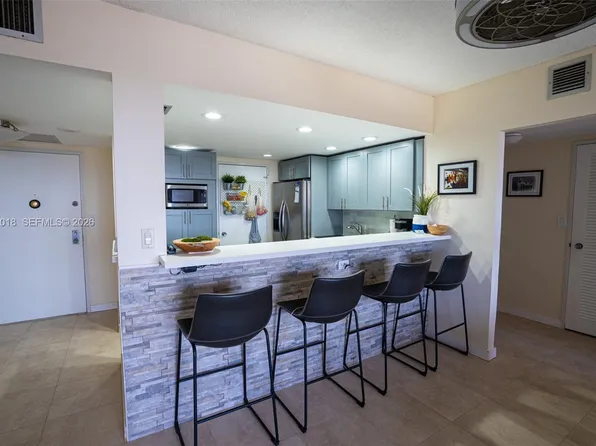 500 Three Islands Blvd APT 1008, Hallandale Beach, FL 33009