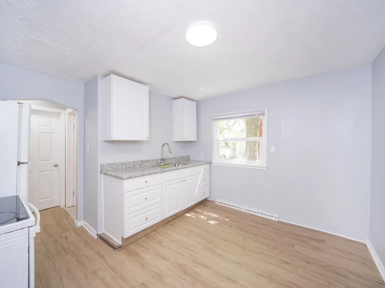 22675 Santa Maria St — Photo 14