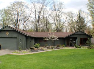 17109 Ridge Creek Rd, Strongsville, OH 44136