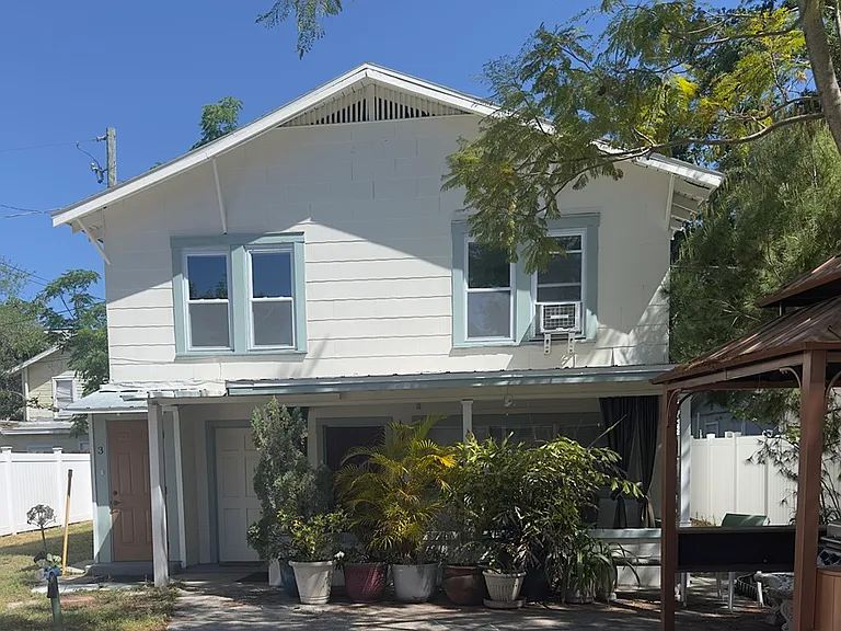 1919 W North A St #3 — Photo 1