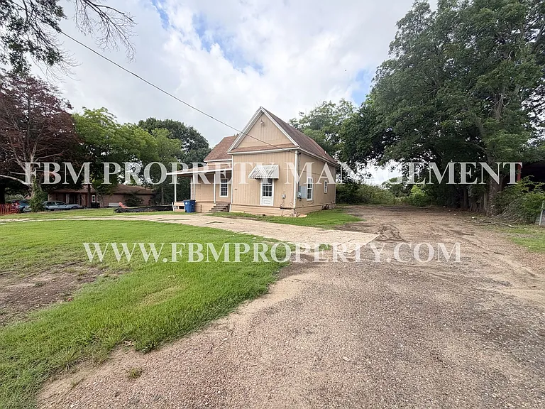 1309 N Clay St — Photo 2