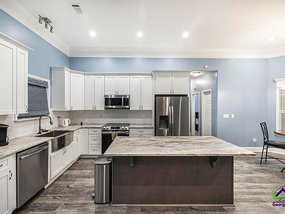 4th image of 307 Ledford Way