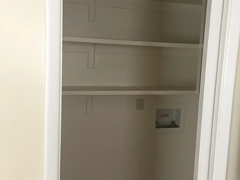 540 Madeira Dr. SE — Photo 2