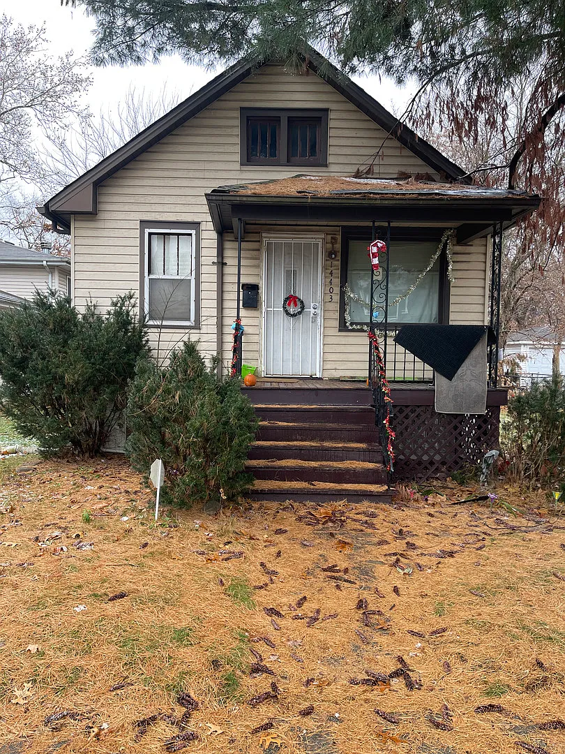 14403 Irving Ave photo 1