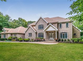 63 Briar Rd, Bethany, CT 06524