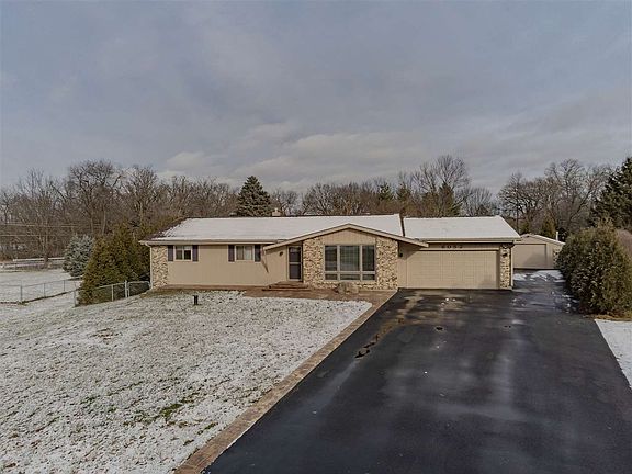 2nd image of 6052 Bristlecone Ln