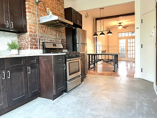Rented by Compass | media 2