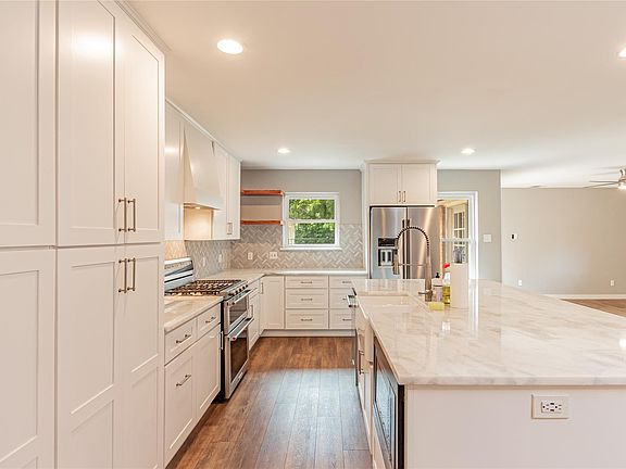 5th image of 7543 Brentcove Cir #7545