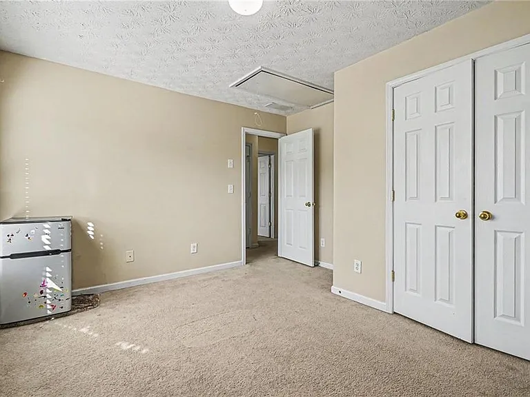375 Clairidge Ln — Photo 25