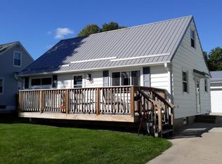 1808 9th Ave SW, Cedar Rapids, IA 52404