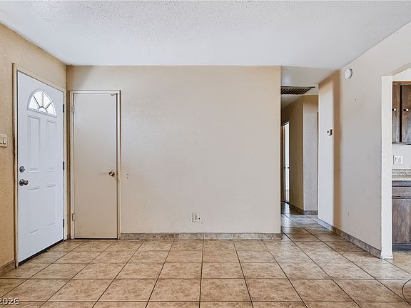 5th image of 2128 Englestad St