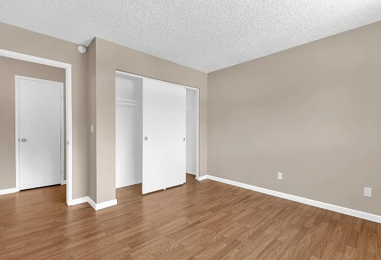 4951 Neil Cir #4 — Photo 10