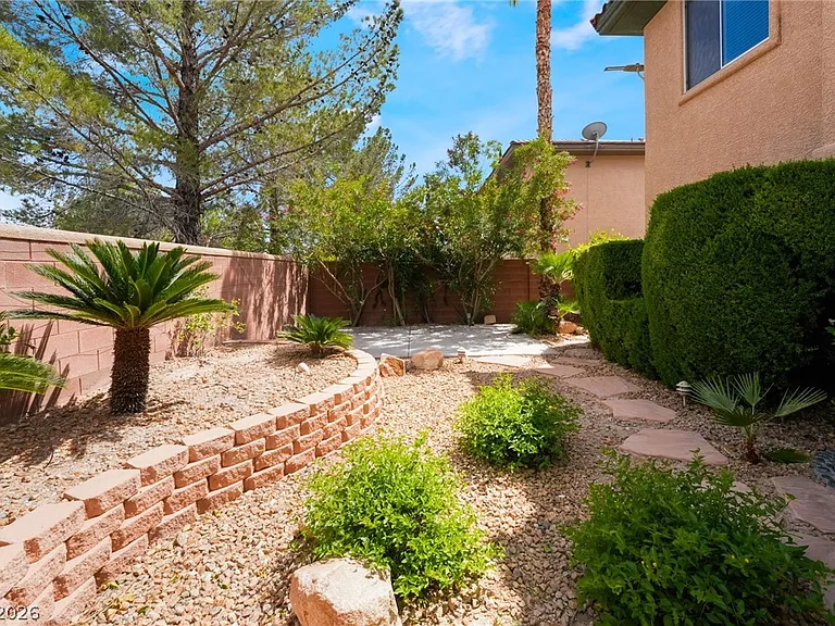 224 Uccello Dr — Photo 42