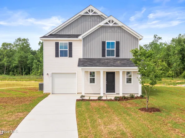192 N Squires Run Lane, Richlands, NC 28574
