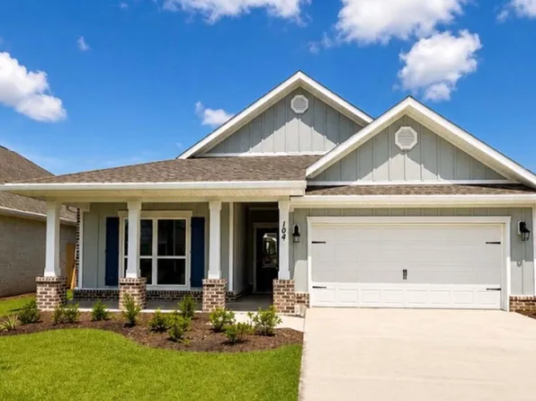 104 Gray Owl Dr E, Freeport, FL 32439