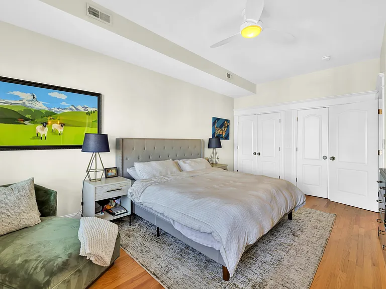 578 E Broadway #3 — Photo 16