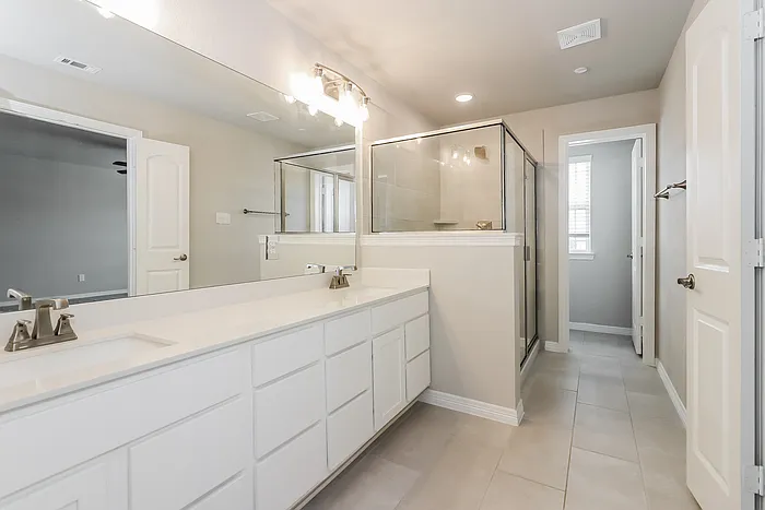 2850 Scanlan Mdw — Photo 17