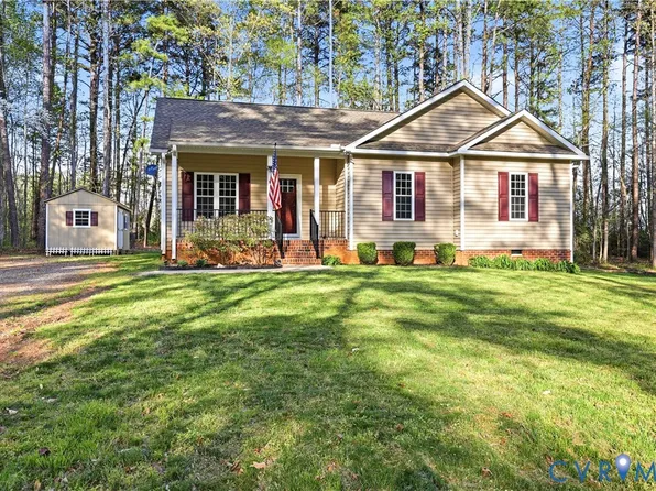 7501 Military Rd, Amelia Court House, VA 23002