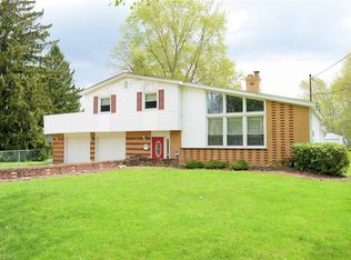 3264 Lynwood Dr NW, Warren, OH