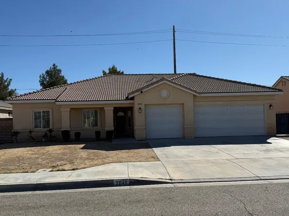 2048 W Avenue J7, Lancaster, CA 93536