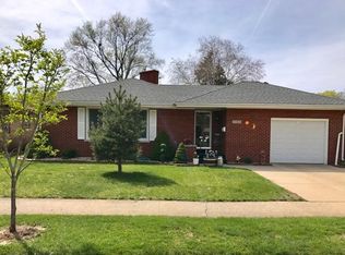 7926 18th Ave, Kenosha, WI 53143